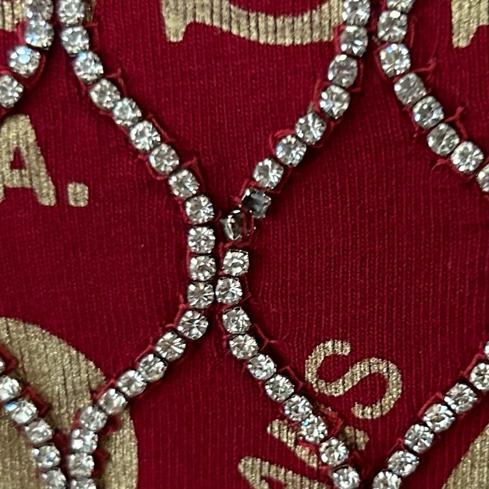 GUESS Maroon Rhinestone Logo Short-Sleeve Tee - Picture 4 of 6